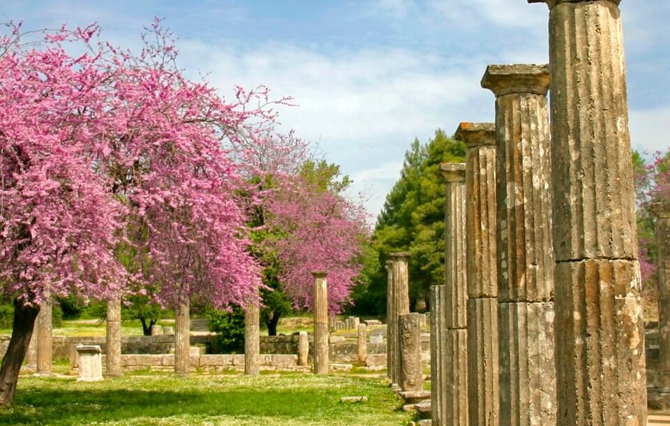 Classical Private Tour 4 Days/ Corinth, Mycenae, Nafplio, Sparta, Olympia, Delphi